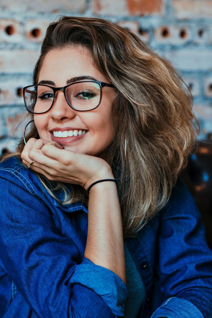 Image d'une femme de teint beige